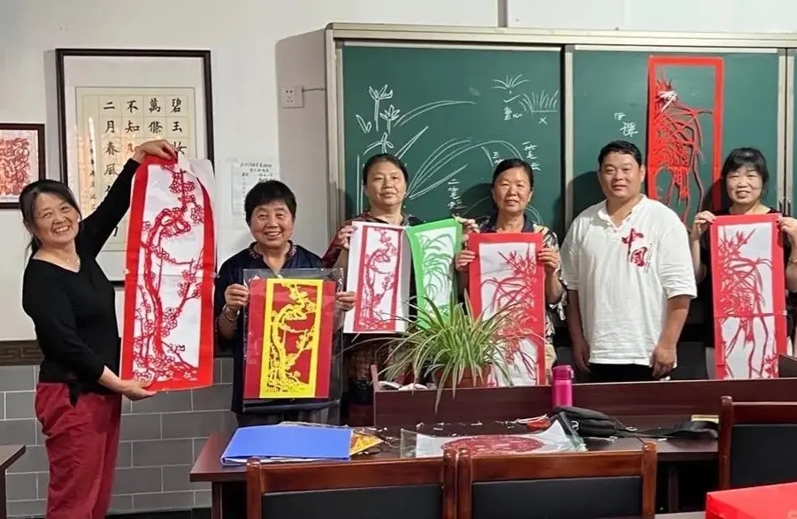 新东方，又一次将目光聚焦在老年群体